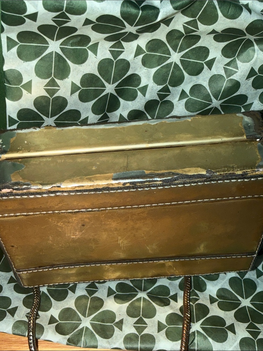kate spade metallic gold camera-shaped crossbody bag - Picture 6 of 6